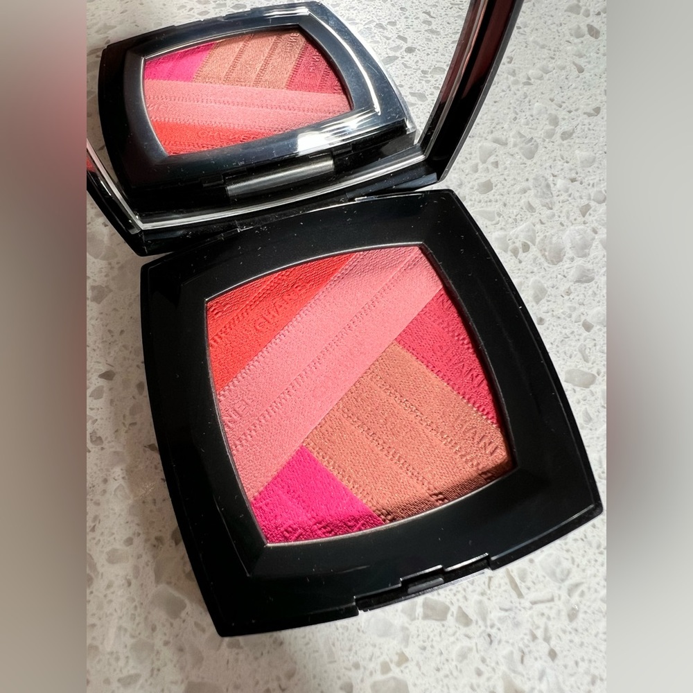 LIMITED EDITION Chanel Sunkiss Ribbon Blush Harmony Eye Highlighter Palette